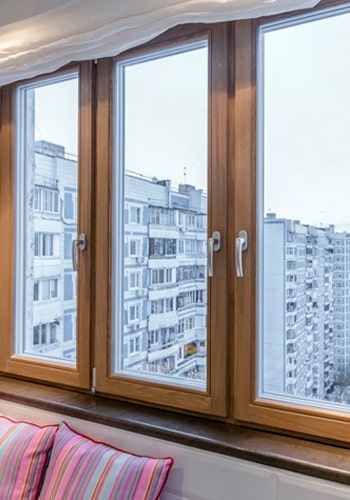 Заказать пластиковые окна на балкон из пластика по цене производителя Калининец
