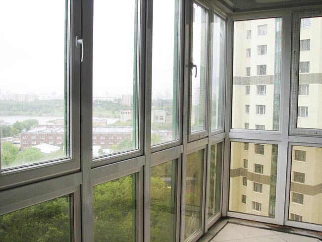 Ремонт застекленных балконов и лоджий в Калининец и области Калининец