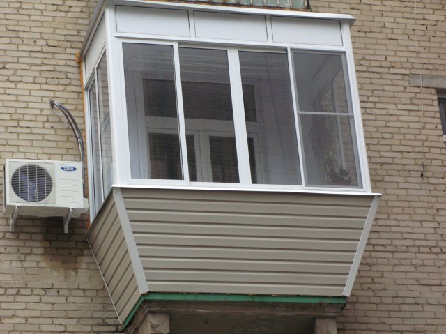 Остекление балконов в хрущевке с выносом по цене от производителя Калининец