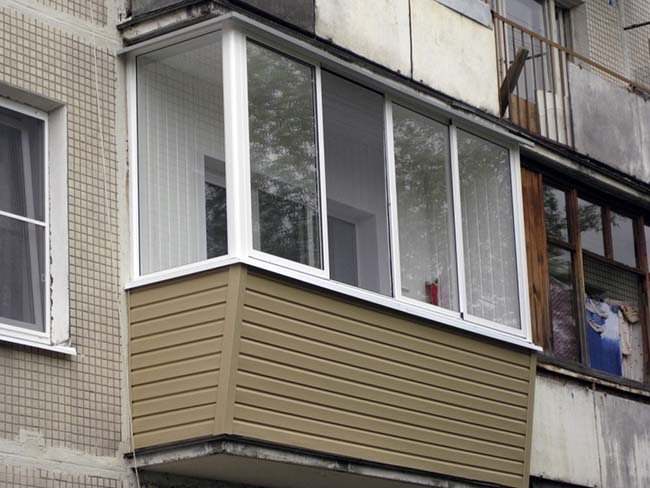 Сколько стоит застеклить балкон 3 метра по цене от производителя Калининец
